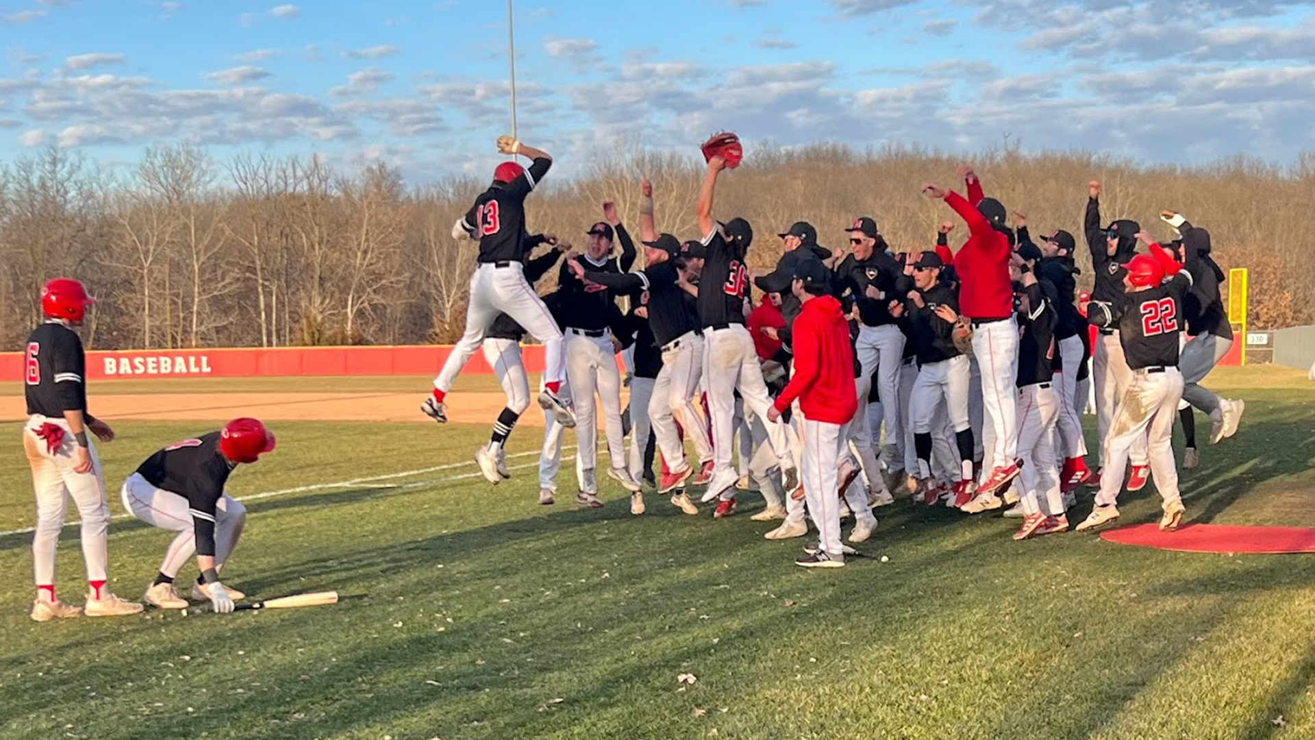 Greyhound Baseball Sweeps Home Opener Against Frontier Community College